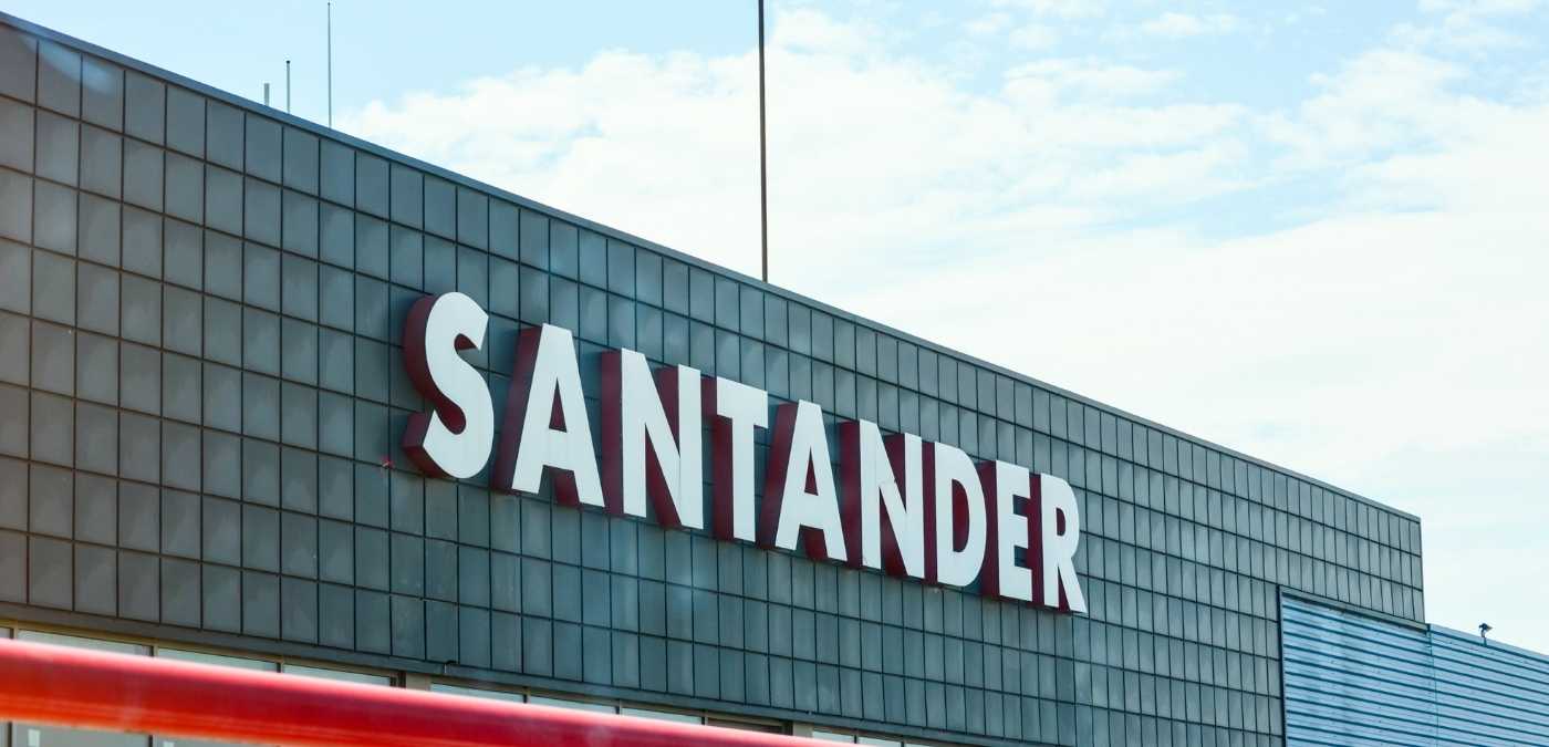 Car Hire Santander Airport from 6 £/day QuarentaCars